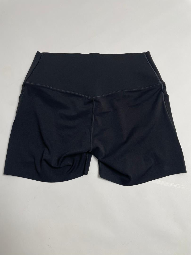 Short Cycliste Nike Femme Noir avec Poches