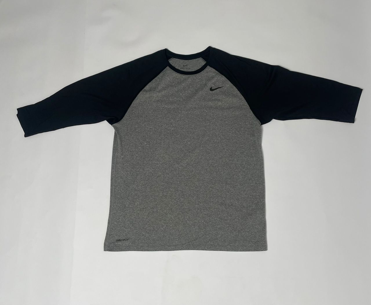 T-shirt Nike Raglan Homme Gris/Noir Performance