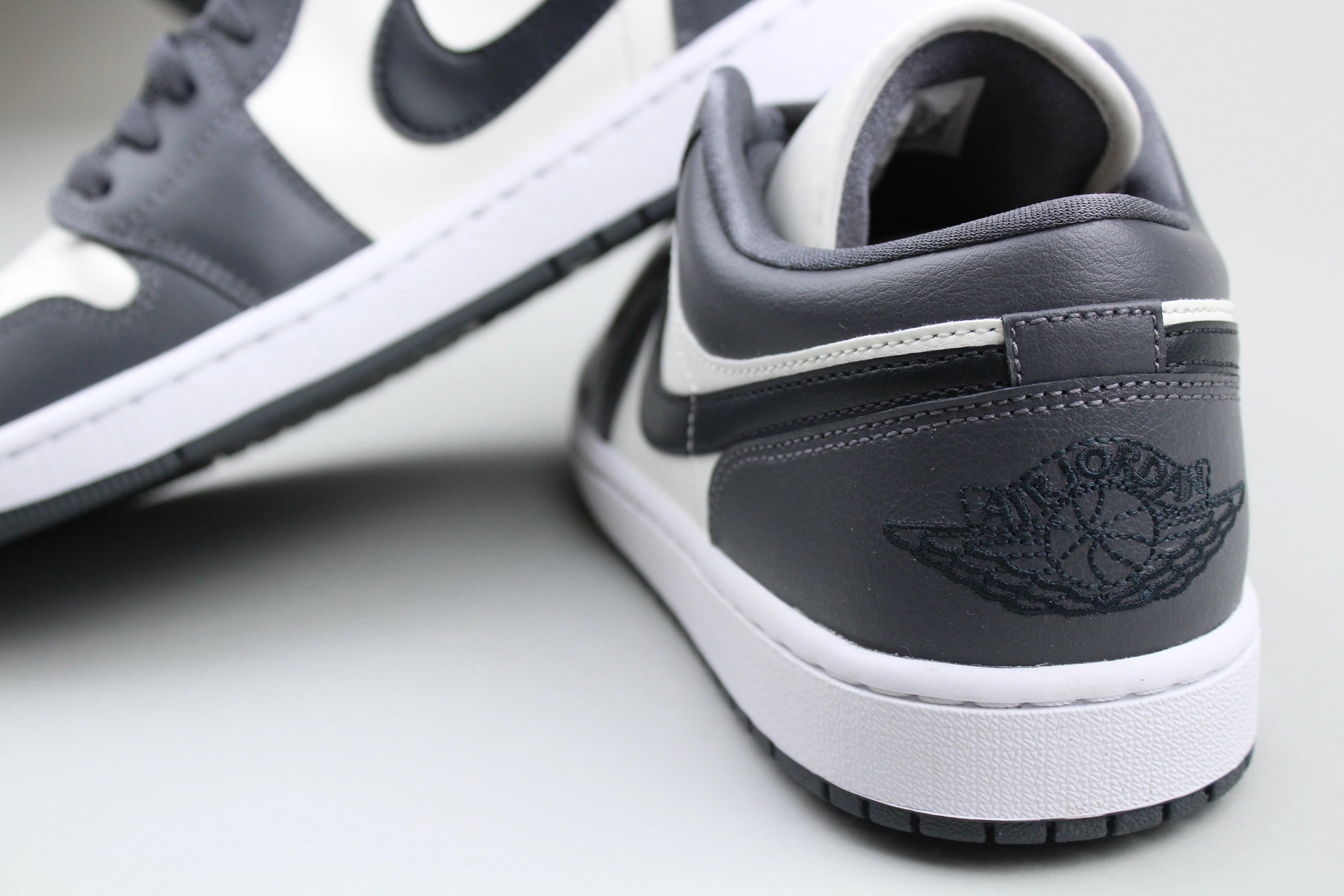 Air Jordan 1 Low Shadow Grey