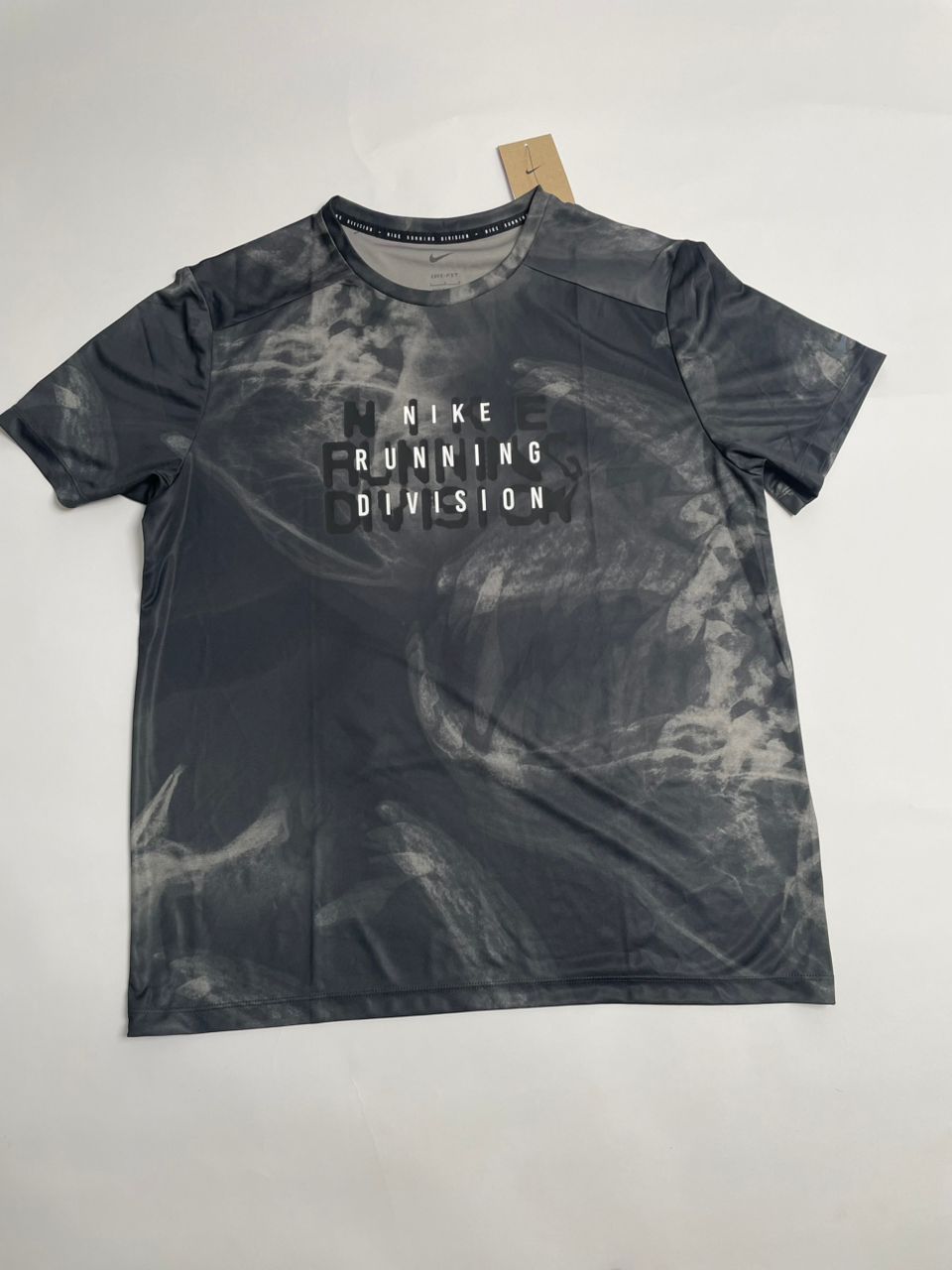 T-shirt Nike Running Division Homme Camouflage Gris