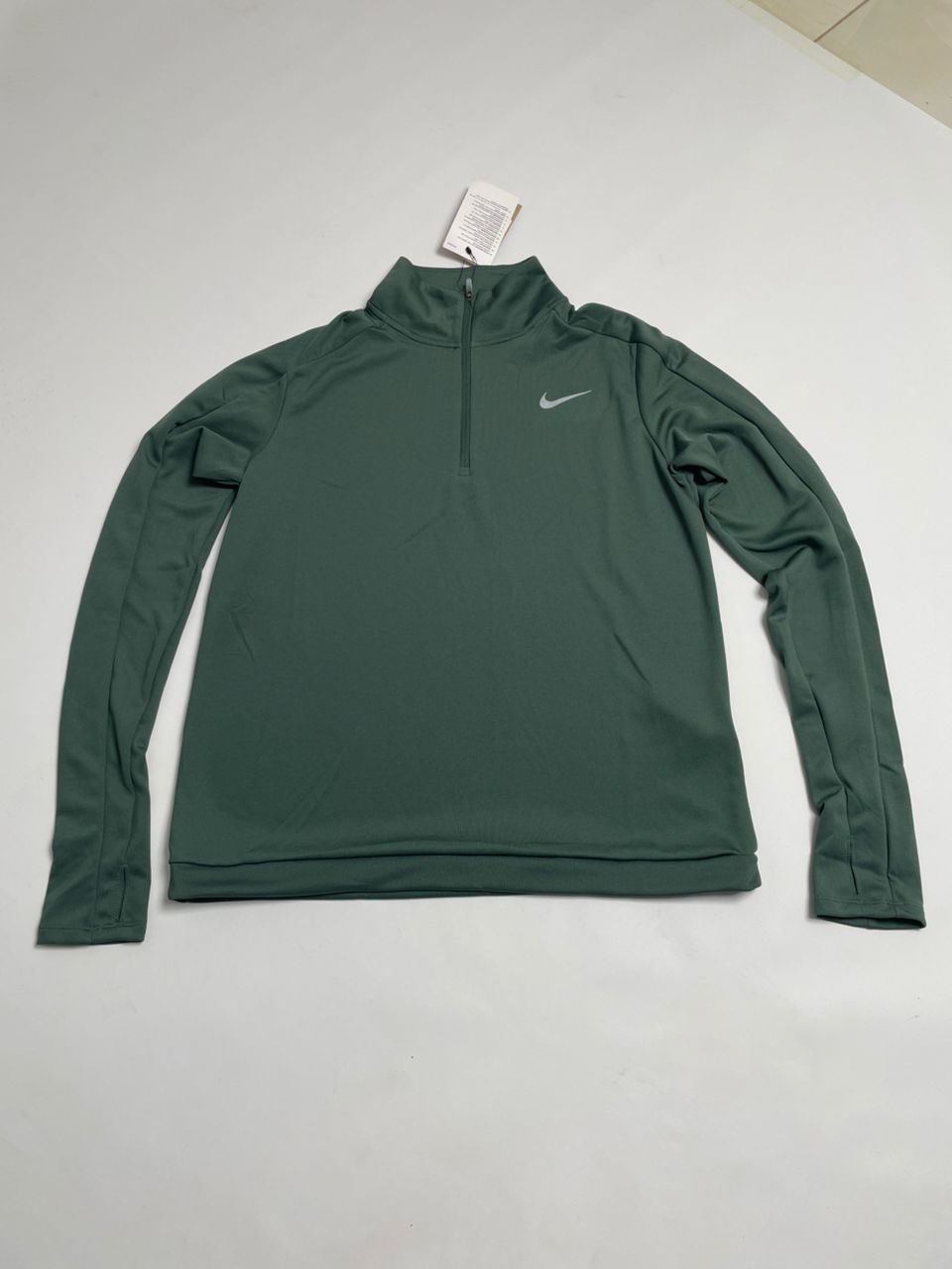 Haut de Sport Nike Vert à Manches Longues - Femme
