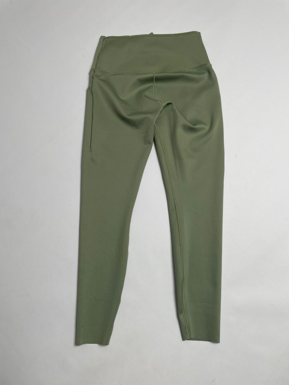 Legging Sport Nike- Vert Olive avec Poches Zippées Latérales