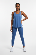 Mannequin africaine portant le débardeur Nike bleu avec mesh - Vue de face