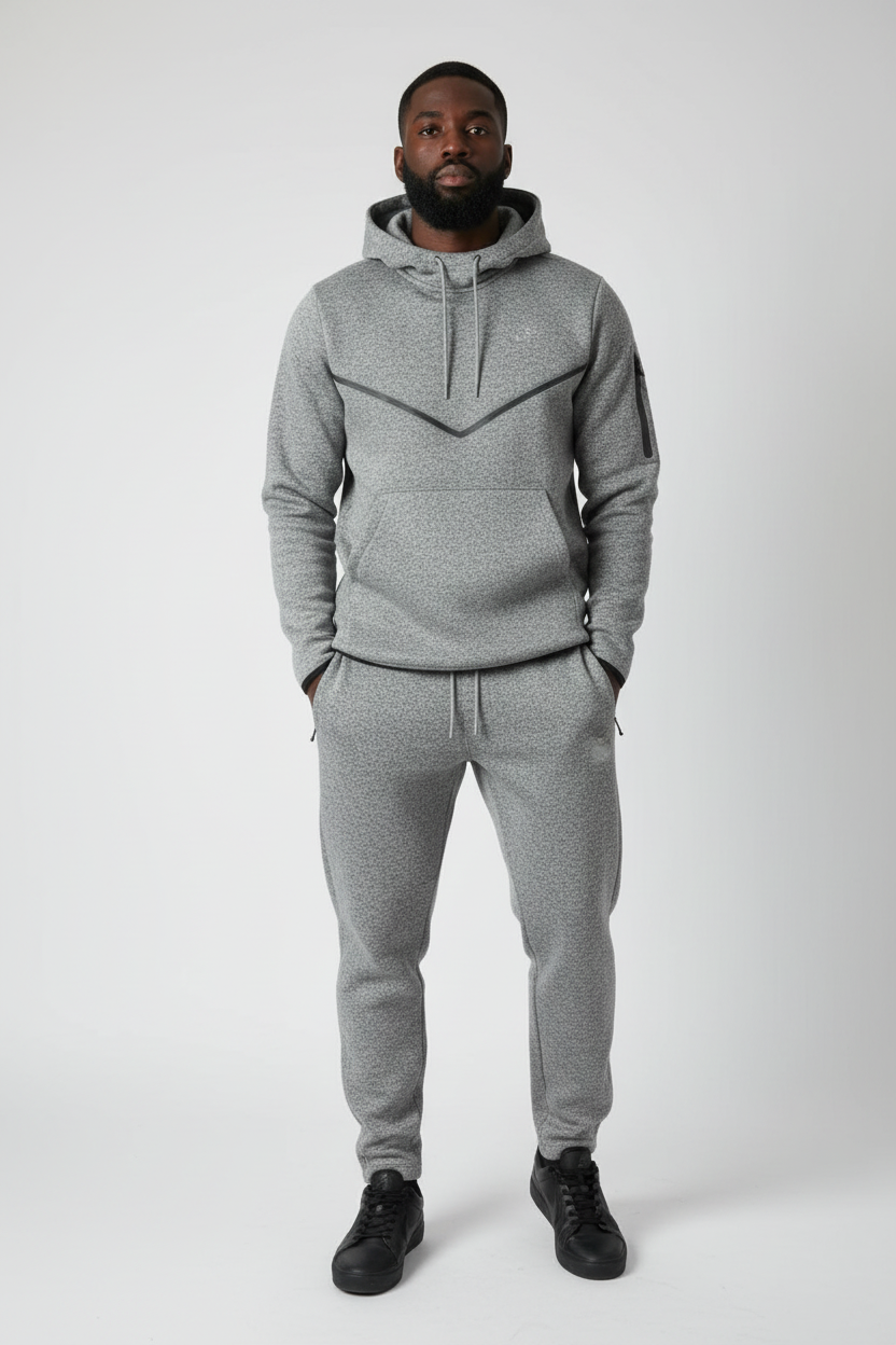 Mannequin streetwear avec barbe portant le pantalon Nike - Pose 1